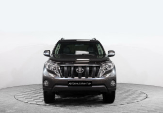 Подержанный автомобиль Toyota Land Cruiser Prado 2014 года (2 фото)