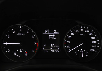 Подержанный автомобиль Hyundai Elantra Sedan 2017 года (11 фото)