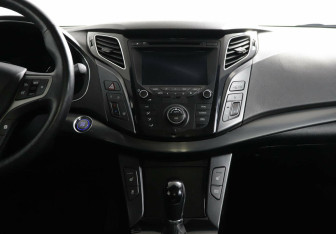 Подержанный автомобиль Hyundai i40 Wagon 2016 года (12 фото)