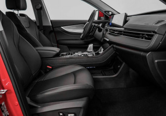 Подержанный автомобиль Chery Tiggo 8 Pro Max 2023 года (8 фото)