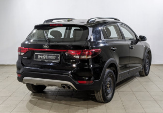 Подержанный автомобиль Kia Rio Hatchback 2020 года (5 фото)