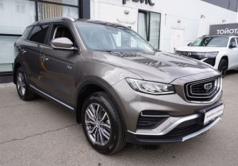 Подержанный автомобиль Geely Atlas Pro 2023 года (3 фото)