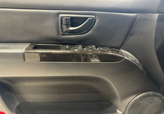 Подержанный автомобиль Kia Sorento 2007 года (18 фото)