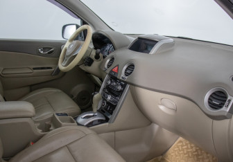 Подержанный автомобиль Renault Koleos 2010 года (9 фото)