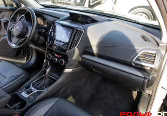 Подержанный автомобиль Subaru Forester Suv 2019 года (7 фото)