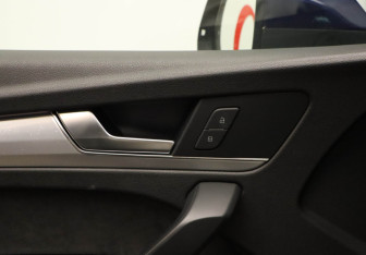 Подержанный автомобиль Audi Q5 2017 года (18 фото)