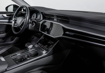 Подержанный автомобиль Audi A6 Sedan 2020 года (9 фото)
