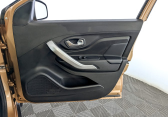 Подержанный автомобиль LADA (ВАЗ) XRAY 2021 года (24 фото)