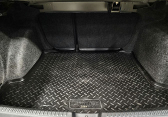 Подержанный автомобиль Volkswagen Polo Sedan 2011 года (13 фото)