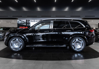 Новый Mercedes-Benz Maybach GLS 2025 (8 фото)
