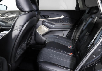 Подержанный автомобиль Exeed TXL 2023 года (10 фото)