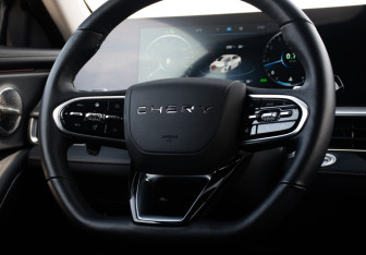 Подержанный автомобиль Chery Arrizo 8 2023 года (13 фото)