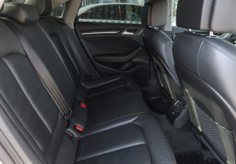 Подержанный автомобиль Audi A3 Sedan 2018 года (11 фото)