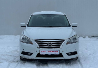 Подержанный автомобиль Nissan Sentra Sedan 2015 года (2 фото)