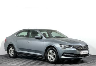 Подержанный автомобиль Skoda Superb Liftback 2021 года (3 фото)