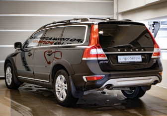 Подержанный автомобиль Volvo XC70 2014 года (6 фото)