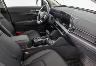 Подержанный автомобиль Kia Sportage 2025 года (9 фото)