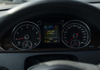 Подержанный автомобиль Volkswagen Passat Wagon 2012 года (10 фото)