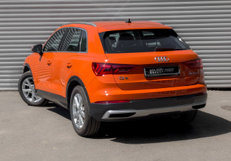 Подержанный автомобиль Audi Q3 2018 года (7 фото)