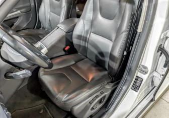 Подержанный автомобиль Volvo S60 Cross Country 2018 года (20 фото)