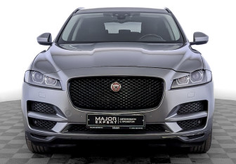 Подержанный автомобиль Jaguar F-Pace 2020 года (2 фото)