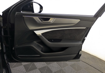 Подержанный автомобиль Audi A6 Sedan 2019 года (29 фото)