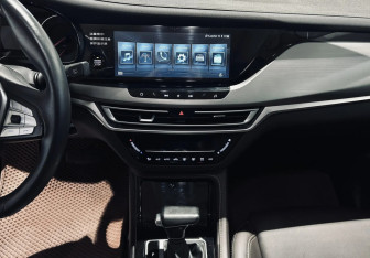 Подержанный автомобиль Changan CS35PLUS 2019 года (18 фото)