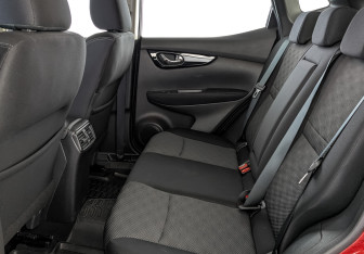 Подержанный автомобиль Nissan Qashqai 2017 года (18 фото)