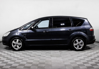 Подержанный автомобиль Ford S-MAX 2010 года (8 фото)
