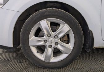 Подержанный автомобиль Kia Ceed Hatchback 2011 года (12 фото)