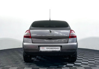 Подержанный автомобиль Renault Megane Sedan 2008 года (6 фото)