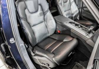 Подержанный автомобиль Volvo XC90 2018 года (23 фото)