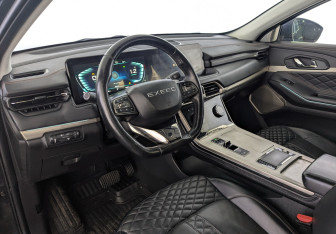 Подержанный автомобиль Exeed TXL 2022 года (15 фото)