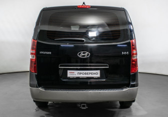Подержанный автомобиль Hyundai H-1 2019 года (6 фото)