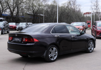 Подержанный автомобиль Honda Accord Sedan 2007 года (5 фото)