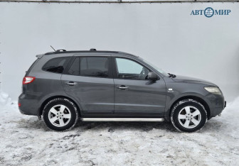 Подержанный автомобиль Hyundai Santa Fe 2007 года (4 фото)