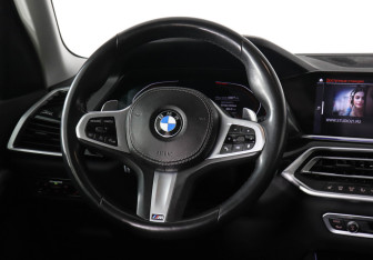 Подержанный автомобиль BMW X5 2019 года (14 фото)