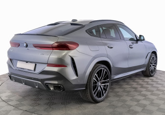 Новый BMW X6 2025 (2 фото)