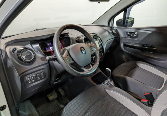 Подержанный автомобиль Renault Kaptur 2018 года (15 фото)