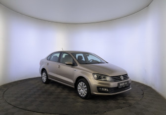 Подержанный автомобиль Volkswagen Polo Sedan 2016 года (3 фото)