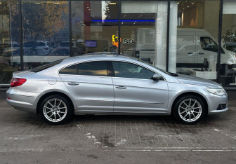 Подержанный автомобиль Volkswagen Passat CC 2011 года (4 фото)