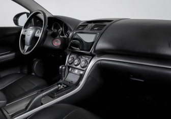 Подержанный автомобиль Mazda 6 Sedan 2011 года (9 фото)