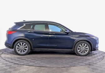 Подержанный автомобиль Infiniti QX50 2020 года (4 фото)