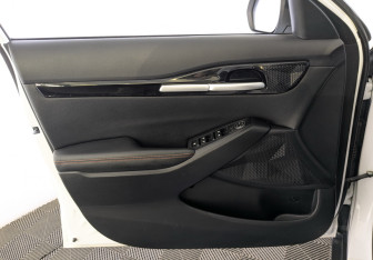 Подержанный автомобиль Kia Seltos 2024 года (15 фото)