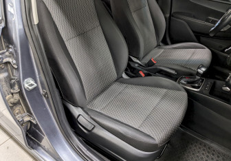 Подержанный автомобиль Kia Rio Sedan 2017 года (20 фото)