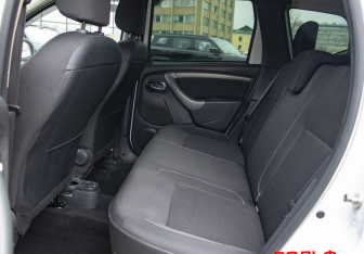 Подержанный автомобиль Renault Duster 2020 года (10 фото)