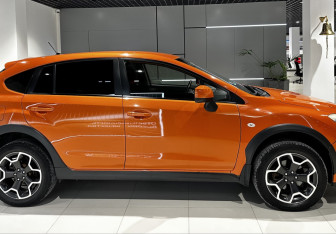 Подержанный автомобиль Subaru XV 2011 года (4 фото)