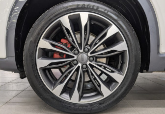 Подержанный автомобиль Geely Tugella 2023 года (12 фото)