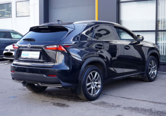 Подержанный автомобиль Lexus NX 2016 года (5 фото)