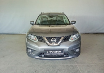 Подержанный автомобиль Nissan X-Trail 2016 года (2 фото)
